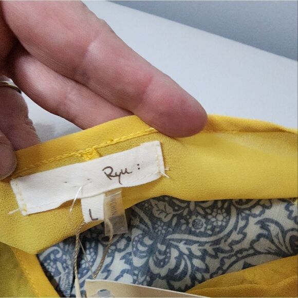 ModCloth Ryu Tunic Top Bloom Boutique Yellow Spring Size Large - Picture 5 of 6